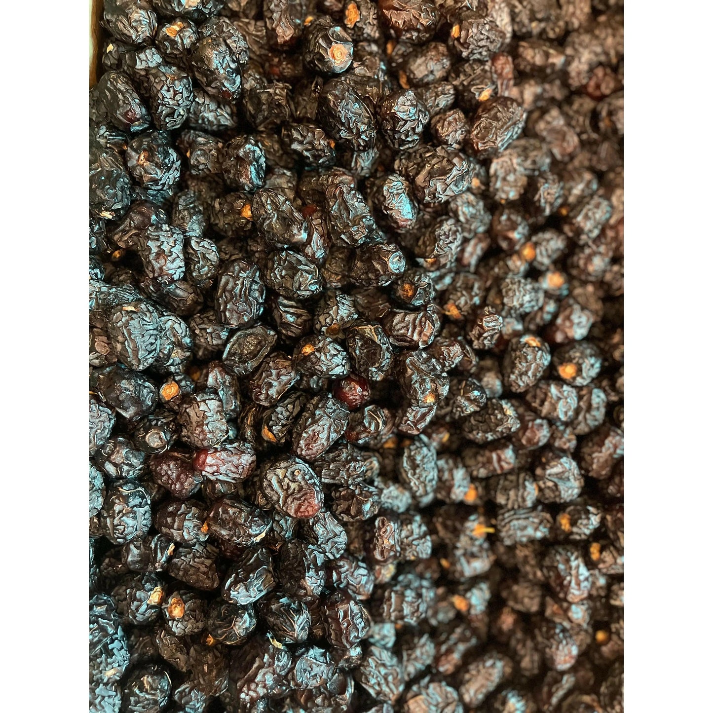 Ajwa dates - Divine Co.