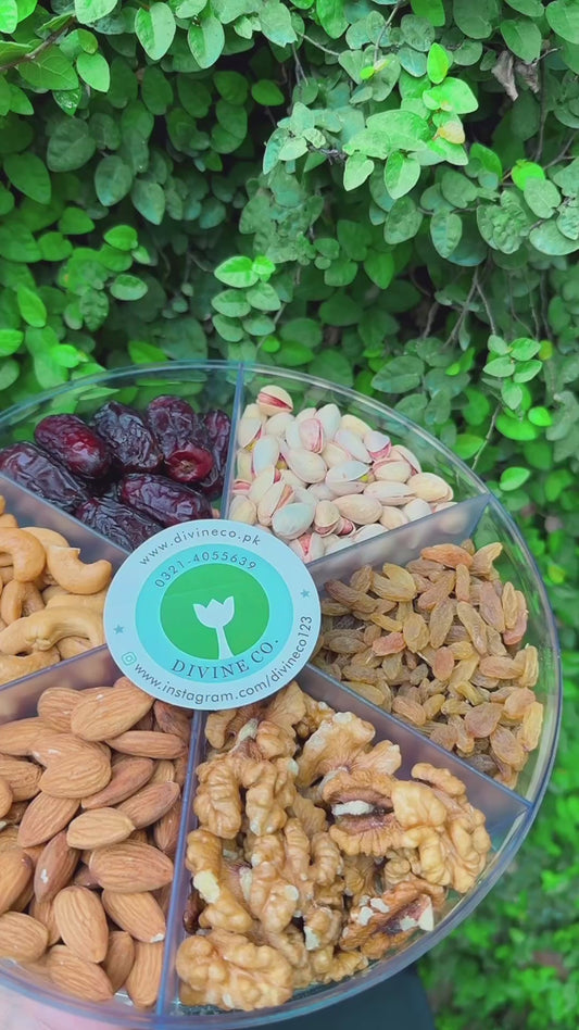 Mix nuts gift tray with dates